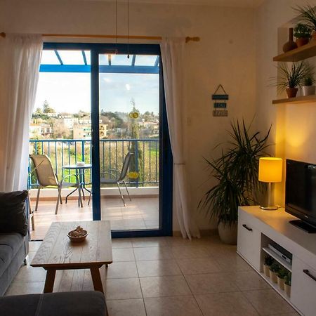 Ron'S Pergola Apartment Пафос Екстер'єр фото