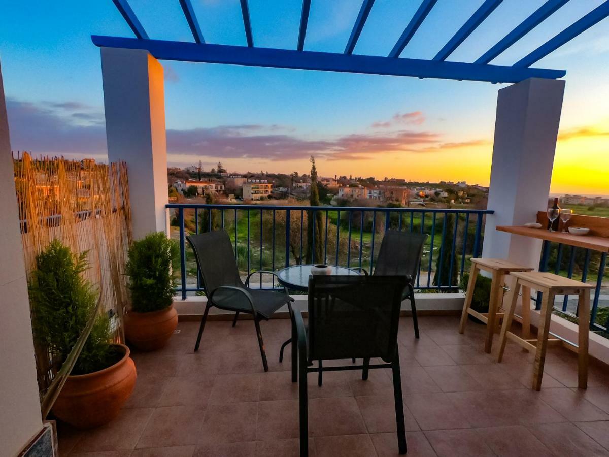 Ron'S Pergola Apartment Пафос Екстер'єр фото